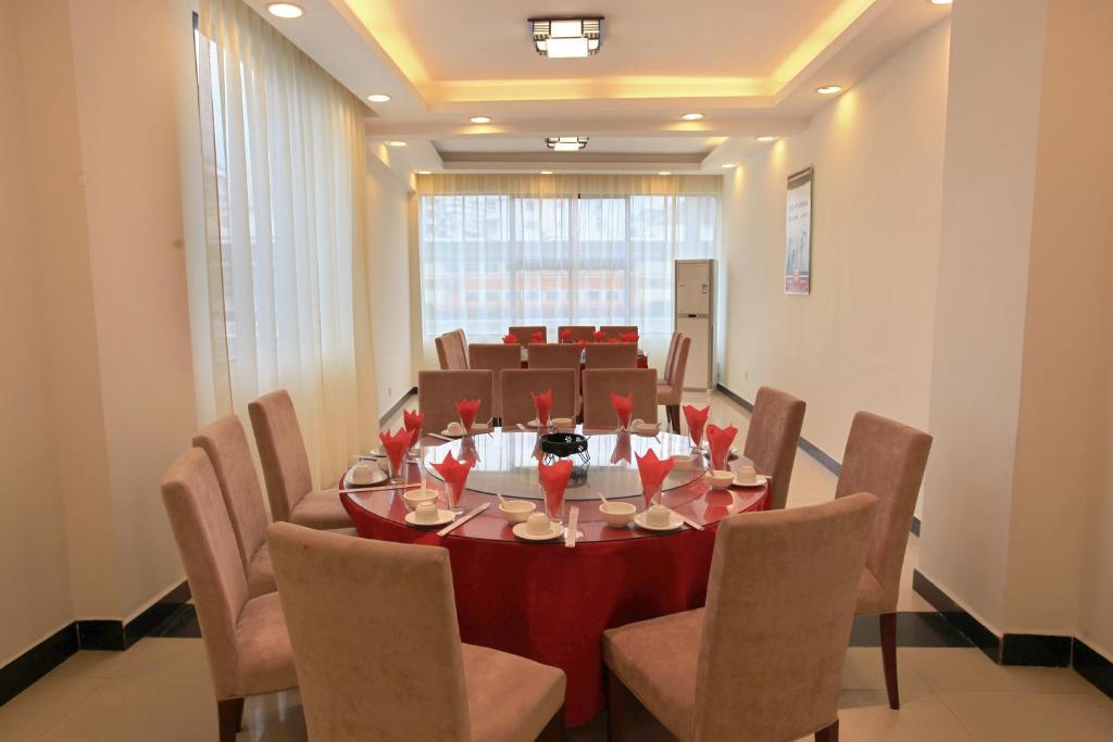 Perfect Season Hotel Guilin Buitenkant foto