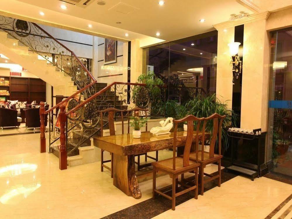 Perfect Season Hotel Guilin Buitenkant foto