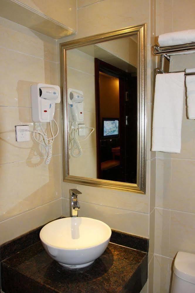 Perfect Season Hotel Guilin Buitenkant foto